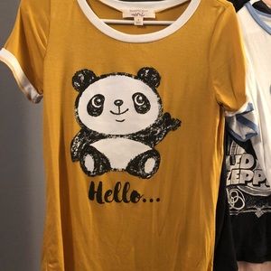Cute panda 🐼 T-shirt